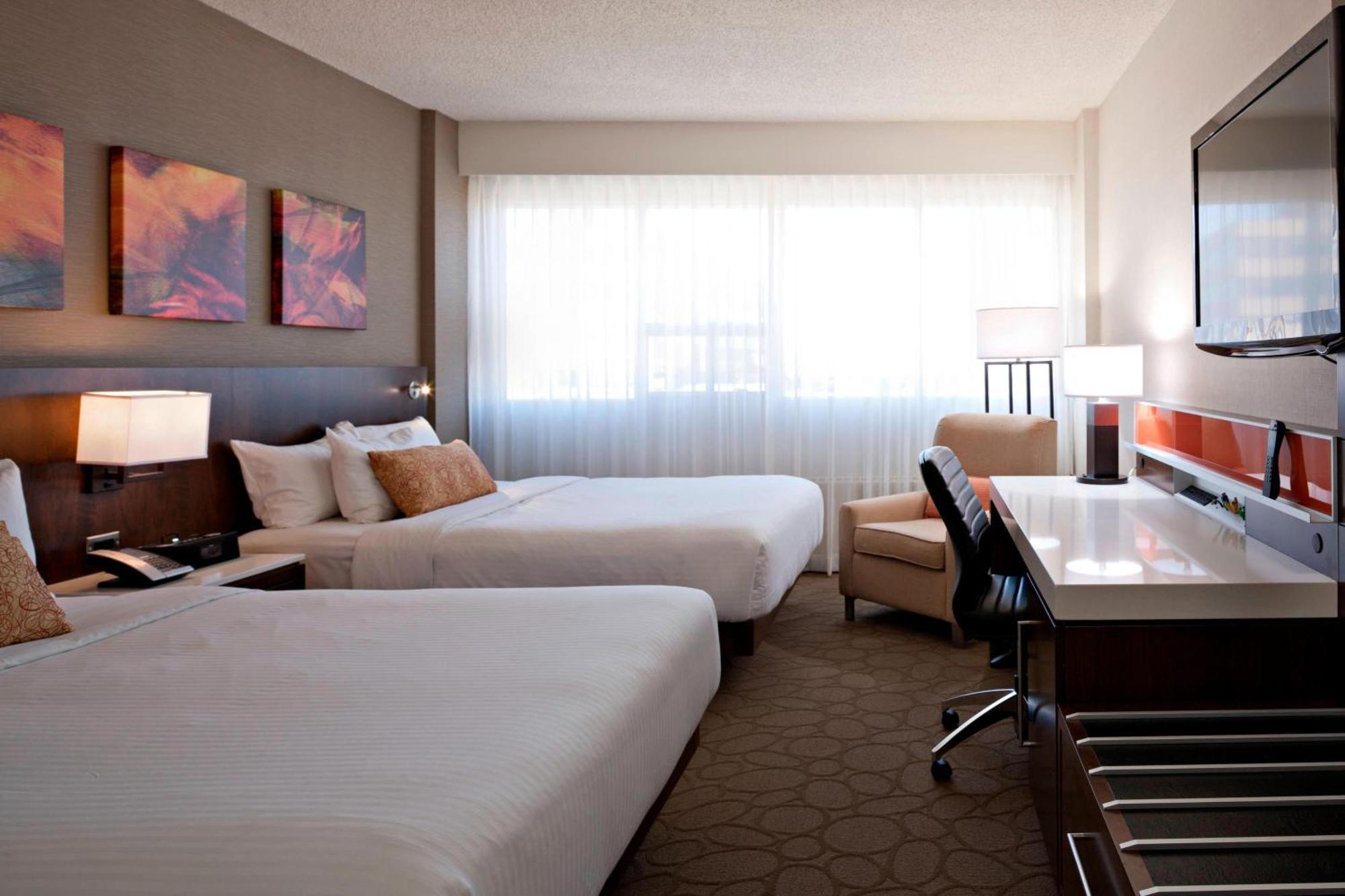 Delta Hotels By Marriott Edmonton South Conference Centre Ngoại thất bức ảnh