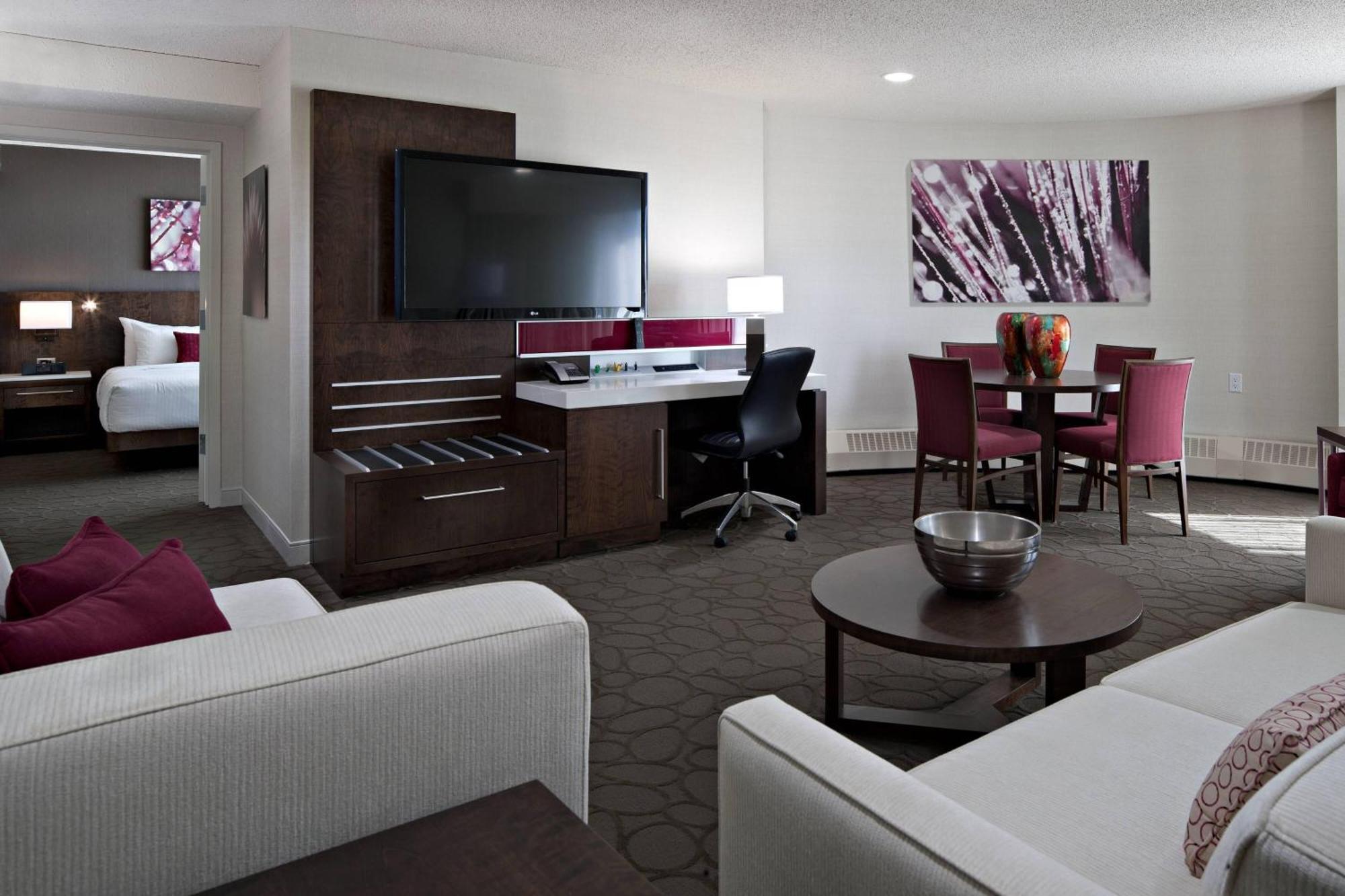 Delta Hotels By Marriott Edmonton South Conference Centre Ngoại thất bức ảnh