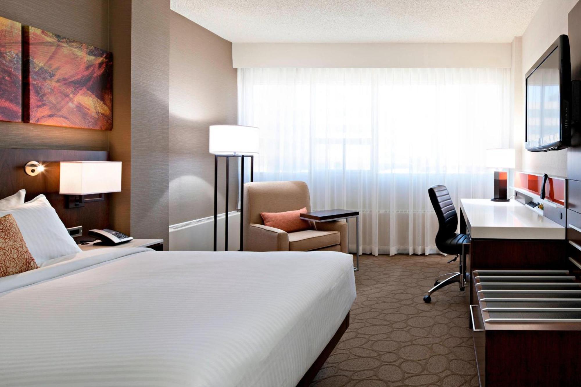 Delta Hotels By Marriott Edmonton South Conference Centre Ngoại thất bức ảnh