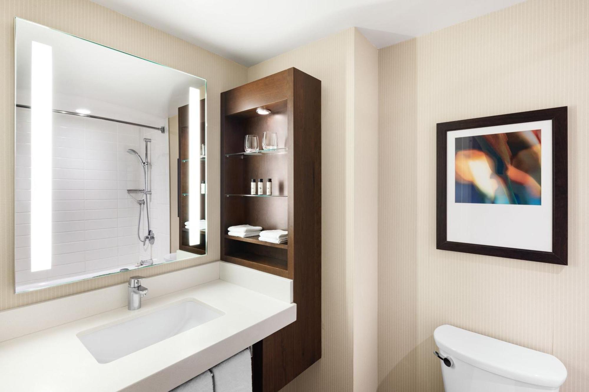 Delta Hotels By Marriott Edmonton South Conference Centre Ngoại thất bức ảnh