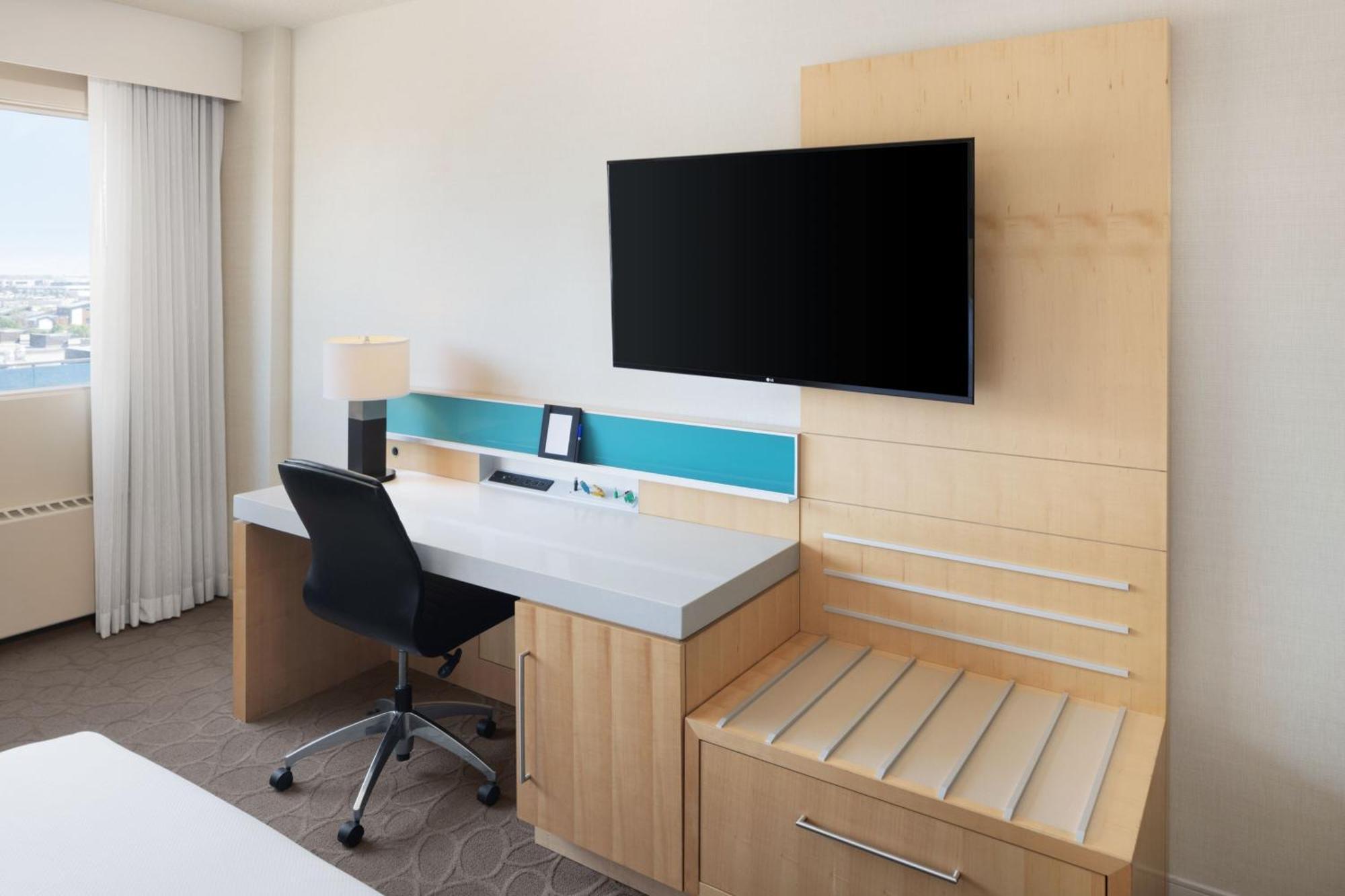 Delta Hotels By Marriott Edmonton South Conference Centre Ngoại thất bức ảnh
