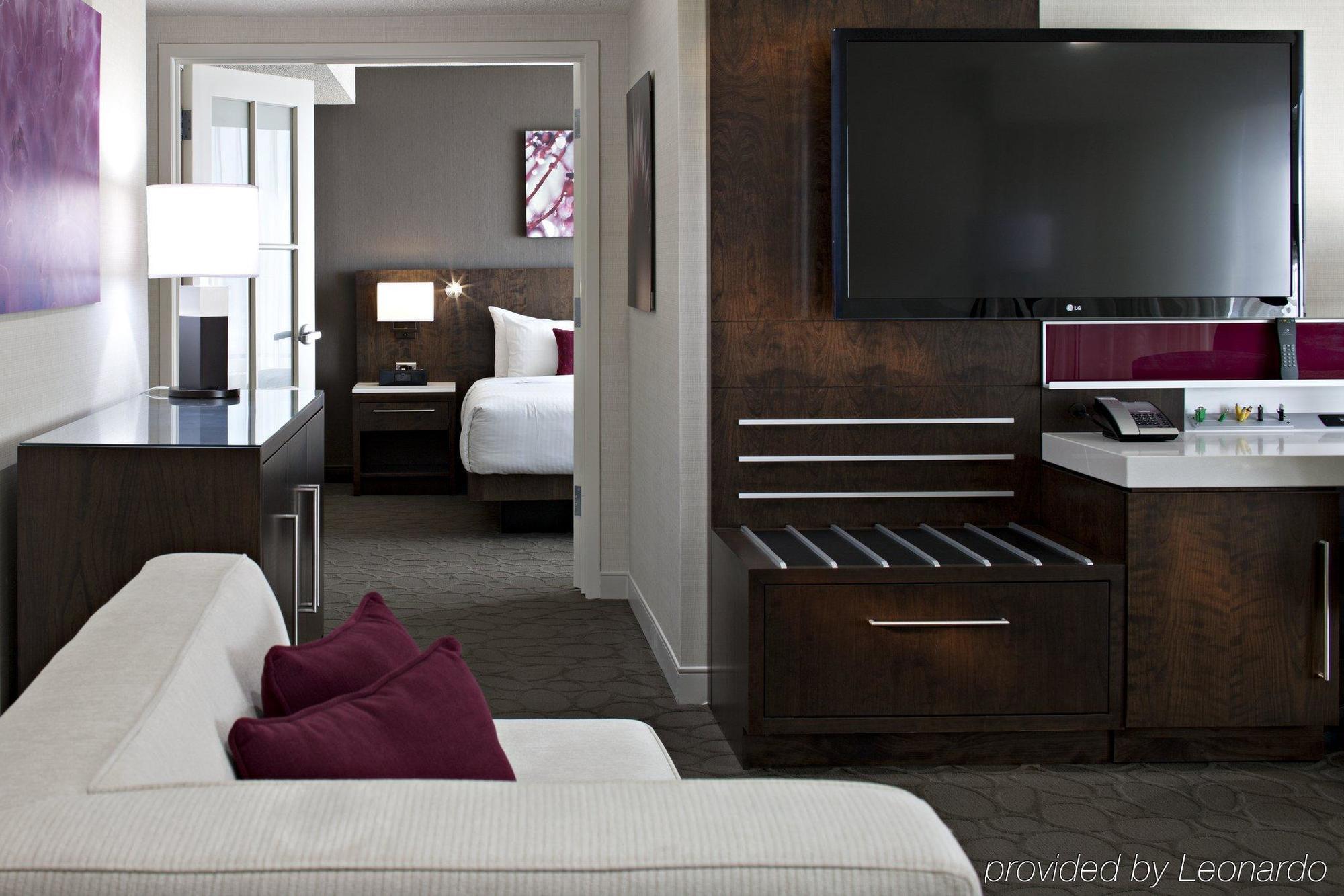 Delta Hotels By Marriott Edmonton South Conference Centre Ngoại thất bức ảnh